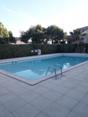 Résidence calme avec piscine